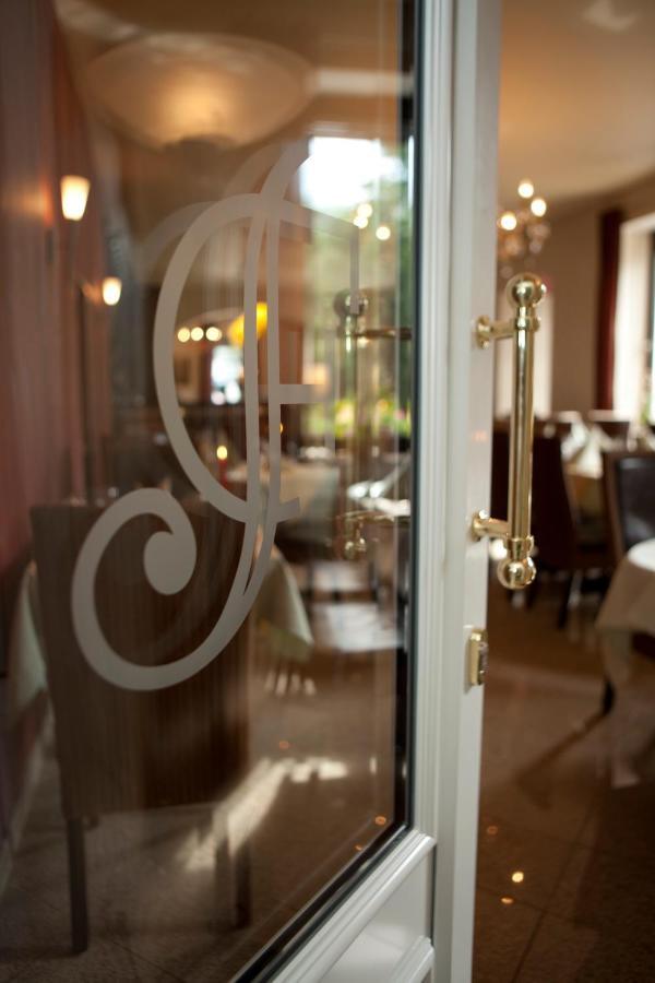 Frischbier's Gästezimmer Schmelz-Primsweiler Exterior foto